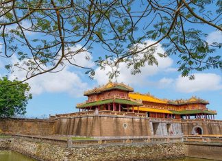 Khám phá top 25 địa điểm du lịch Thừa Thiên Huế đẹp quên lối về Khám phá top 25 địa điểm du lịch Thừa Thiên Huế đẹp quên lối về