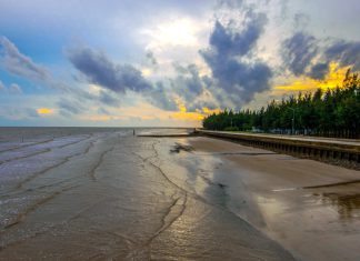 Khu du lịch biển Khai Long – Địa điểm du lịch Cà Mau lý tưởng Vẻ đẹp hoang sơ của bãi biển Khai Long